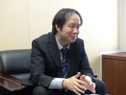 草場歩